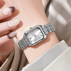 Montre rectangulaire tendance pour femme, bracelet en acrylique doré 10 mm, mouvement à quartz écologique, verre saphir – Nouveauté très prisée pour le commerce international - Product Image 6