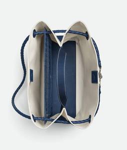 Sac à main Bottega BV Andiamo en toile bicolore avec détail de nœud signature et bandoulière coulissante en cuir Veneta - Product Image 4