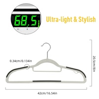 Cintre en plastique robuste avec bandes antidérapantes Cintre en métal peu encombrant pour garde-robe pour le marché du placard du magasin de vêtements