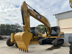 Excavatrice sur chenilles amphibie 330D d'occasion pour zones boueuses - Product Image 3