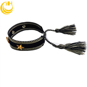 Braccialetti da polso incisi a mano con lettere di amore bohémien all'uncinetto braccialetti da polso con nappe ricamate in corda intrecciata cuori regalo - Product Image 2