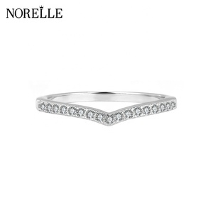 Bague <span class=keywords><strong>de</strong></span> fiançailles <span class=keywords><strong>de</strong></span> luxe en argent sterling 925 avec moissanite élégante taille D VVS et demi-bague éternité, cadeau idéal - Product Image 1