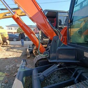 Used Doosan DH60-7 Excavator Korea Original <b>Solar</b> 60 DH 60 6Ton Crawler Digger Daewoo Hydraulic Machinery - Product Image 3