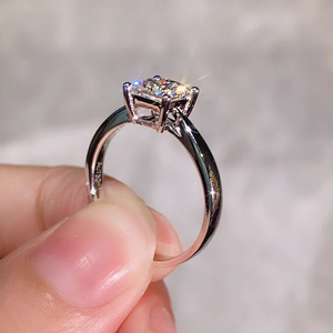 Anillo de diamante solitario de oro de 18K Anillo de compromiso de diamante cultivado en laboratorio Diamante - Product Image 3