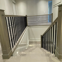 Balustres rectangulaires fins en fer forgé de haute qualité à double barre pour escalier intérieur, décoration de balustrade de balcon