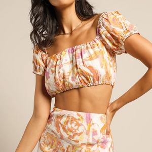 Top Corto de Lino y Algodón con Estampado Playero, Cuello Cuadrado con Volantes, Manga Corta, Personalizable - Product Image 1