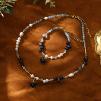 Bracelet de luxe polyvalent avec pendentif perle noire, agate et jade, idéal pour diverses occasions quotidiennes
