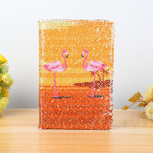 Cuaderno colorido de lentejuelas de flamenco y sirena con monograma de sublimación en ambos lados, Material de cubierta de papel de plástico de tapa dura - Product Image 4