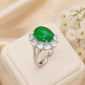 Anello retrò con pietra verde, design classico, gioiello da donna per l'uso quotidiano - Product Image 3