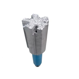 Outil de fraisage en forage avec lames et centraliseur - Product Image 6