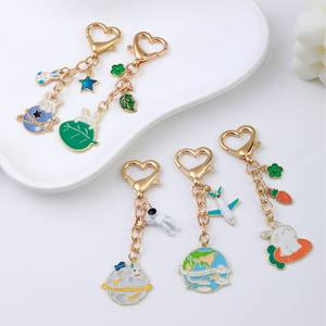 Mignon Raibbit émail enduit métal porte-clés breloque plaqué or émail porte-clés breloques émail doux porte-clés personnaliser Anime - Product Image 3