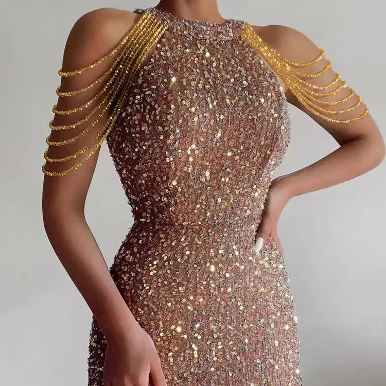 2024 स्प्रिंग/समर नई फैशन हैंगिंग नेक सेक्सी क्रिस्टल टैसल रैप हिप सेक्विन ड्रेस मिड वेस्ट इवनिंग ड्रेस