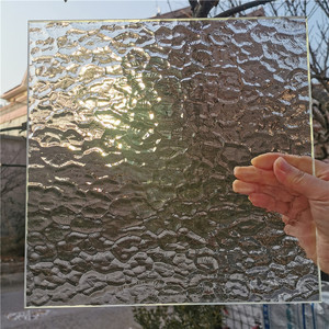 <span class=keywords><strong>Verre</strong></span> à motifs cannelés ultra-transparent 5mm 8mm 10mm, <span class=keywords><strong>verre</strong></span> artistique pressé à motif Moru, panneaux <span class=keywords><strong>de</strong></span> <span class=keywords><strong>verre</strong></span> à faible teneur en fer, <span class=keywords><strong>verre</strong></span> cannelé à motifs - Product Image 1