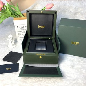 Boîte à montres en bois vert avec intérieur en similicuir et fermeture à pression pour montres de luxe - Product Image 6