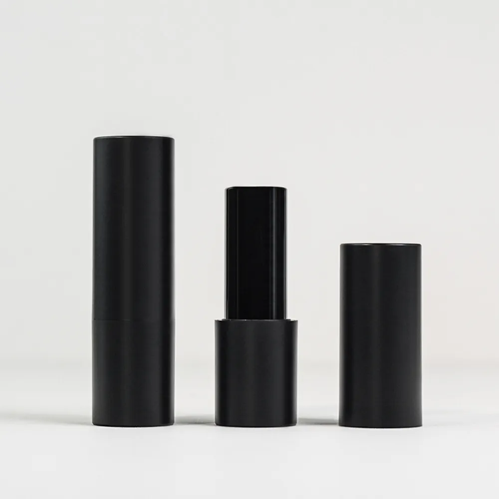 Custom Round 3.5g Empty Black Lipstick Container Diameter 12.1mm Magnetic Lipstick Tube