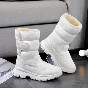 <span class=keywords><strong>Botas</strong></span> de nieve blancas para padres e hijos, niños y niñas, Material de PU de camuflaje Simple, tamaño 27-41, viaje de esquí acolchado, impermeable, antideslizante - Product Image 4