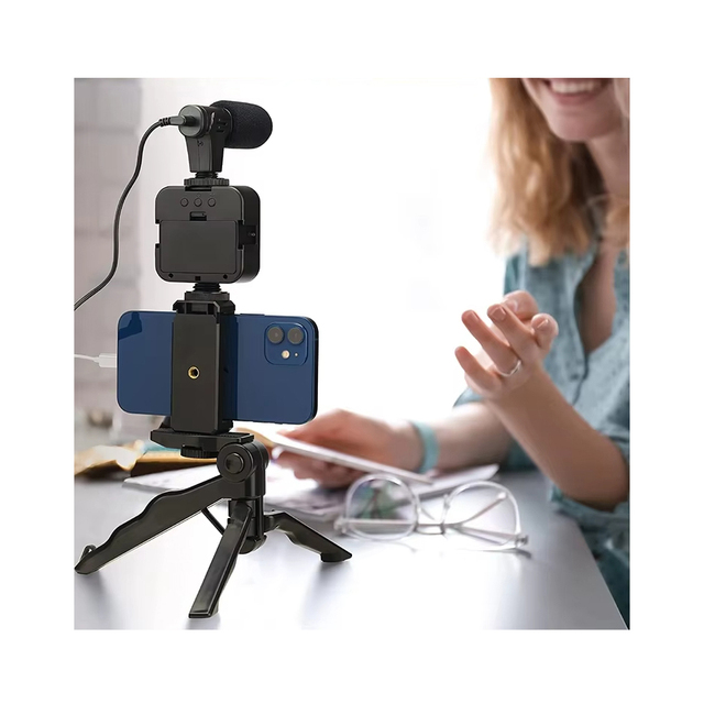 Ay-49 Portable Podcast Video Vlogging Making Equipment Universal Kit Tripod Stand for Phone Phone With Light Mic and Microphone