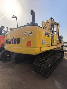 รถขุดมือสอง Komatsu PC200LC จากญี่ปุ่น ราคาประหยัด รถขุดตีนตะขาบ 20 ตัน พร้อมจัดส่งทั่วโลก - Product Image 1