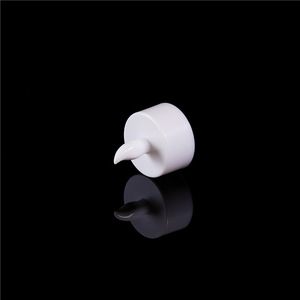 Petites bougies chauffe-plat sans flamme rondes personnalisées en gros pour la décoration de mariage - Product Image 5