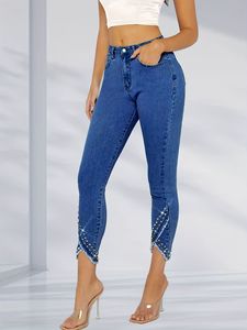 <span class=keywords><strong>Jeans</strong></span> svasati svasati da donna elasticizzati e Lifting per <span class=keywords><strong>vita</strong></span> con bordi sfrangiati con decorazione diamantata <span class=keywords><strong>Skinny</strong></span> Plus Size in Denim lavato - Product Image 2
