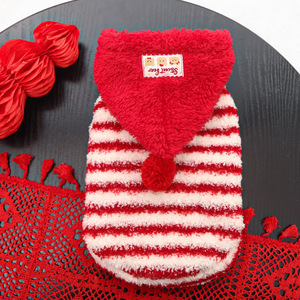 Ropa para mascotas con forro polar de Weiwang, diseño de Caperucita Roja con rayas rojas, ropa cálida de invierno para perros y gatos. - Product Image 5