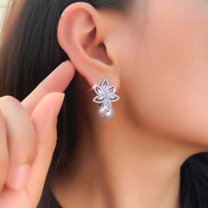 Haute qualité coréen argent plaqué cubique Zircon fleur goutte mariée perle boucles d'oreilles pour les femmes <span class=keywords><strong>Costume</strong></span> de mariage bijoux quotidiens - Product Image 5