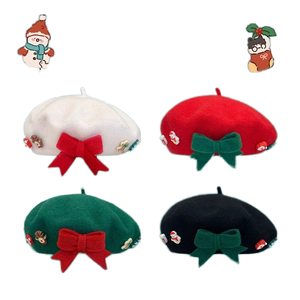 قبعة برعم شتوية من مزيج الصوف الدافئ للنساء عصرية جديدة مع قوس متعدد الاستخدامات للاستخدام اليومي ومشاهد عيد الميلاد - Product Image 1