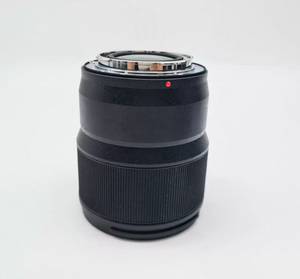 Buen Precio, Lente Prime Gran Angular de 35 mm F1.8 con Montura L para Cámaras de Formato Completo - Product Image 1