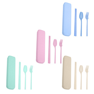 Juego de Cubiertos Portátil Ecológico Reutilizable Biodegradable de 4 Piezas de Paja de Trigo con Estuche para Viajes, Campamentos, Escuela y Picnic - Product Image 1