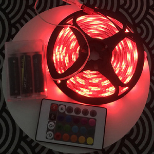 Bande <span class=keywords><strong>LED</strong></span> à piles 1m 2m 4m 5m Bande <span class=keywords><strong>LED</strong></span> RGB alimentée par piles <span class=keywords><strong>avec</strong></span> télécommande - Product Image 6