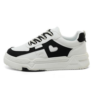 Chaussures de course pour femmes 2026, style chunky, respirantes, à bout rond, baskets décontractées à semelle épaisse pour la marche - Product Image 5