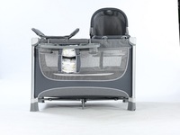 Lit de voyage multifonctionnel moderne pour bébé avec lit amovible et table à langer, idéal pour les chambres d'hôtel - Offre spéciale