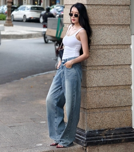 Pantalones Vaqueros Anchos Sablex de Última Tendencia 2026 para Hombre y Mujer, Acabado Lavado al Polvo de 25cm, Ecológicos, para Pedidos al por Mayor y Personalizados - Product Image 1