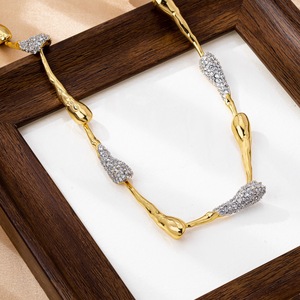 Fashionable Gold-Plated Two-Tone Brass Full <strong>Crystal</strong> Irregular Shiny Plain Gold Long Teardrop Link <strong>Choker</strong> <strong>Necklace</strong> for Women - Product Image 4
