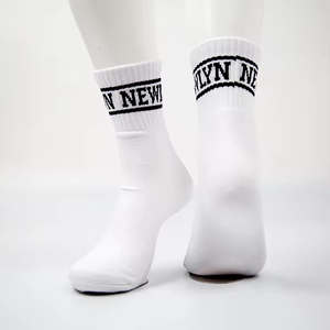 Custom Neutral Outdoor Knitted Sports Socks High Quality Quick Dry Non <b>Slip</b> Youth Crew Socks Wholesale - Product Image 2