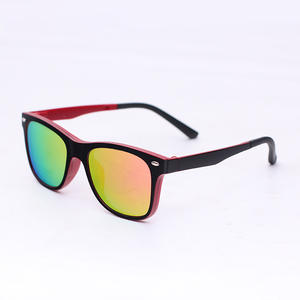 Lunettes de soleil magnétiques Qianai UV400 polarisées unisexes, monture rouge, verres en acrylique, rivets à points 8011 - Product Image 3