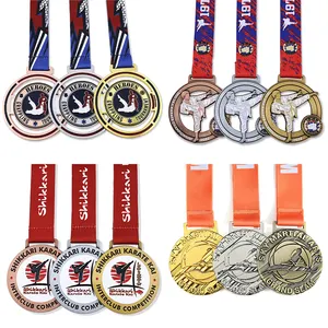 Grosir olahraga Metal Boxing WKF Jiu Jitsu medali gulat bespoko Judo kunci medali seni bela diri Taekwondo Karate medali