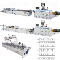 Machine de fabrication de panneaux ondulés concaves et convexes en fibre de bambou PVC WPC pour mur de fond 168 mm