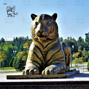 Sculpture de jardin extérieure en métal grandeur nature BLVE Custom Zoo Project, statue de tigre couché en bronze. - Product Image 1