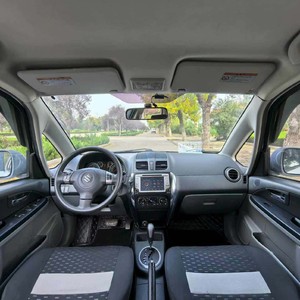 Veicolo Usato Affidabile ed Economico Suzuki <span class=keywords><strong>SX4</strong></span> 1.6L del 2012 con Trasmissione Automatica per Spostamenti Urbani e Brevi Percorsi - Product Image 2