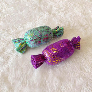 Juguete Ecológico para Perros de Algodón y Látex, Diseño de Caramelo Navideño, Multicolor, Pequeño, para Masticar - Product Image 4