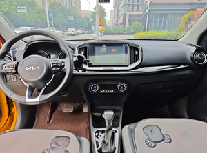 Offre Spéciale : <span class=keywords><strong>Kia</strong></span> <span class=keywords><strong>Stonic</strong></span> 1.4L CVT Édition Enjoy avec toit ouvrant, Année 2021, Immatriculée Sep <span class=keywords><strong>2022</strong></span>, 40 000 km, SUV compact urbain 5 portes 5 places - Product Image 6