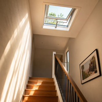 Fenêtre de toit coulissante manuelle moderne en aluminium pour trappe d'accès, avec verre trempé et acier inoxydable, étanche, pour terrasse et escalier