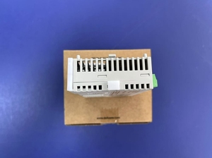 Módulo de Entrada/Salida (I/O) para PLC Serie DVP, Modelo DVP16SP11T - Product Image 2