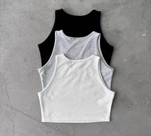 Camiseta sin mangas de algodón transpirable para mujer, diseño personalizado, compra al por mayor, con cuello redondo liso y logo frontal, ideal para gimnasio. - Product Image 3