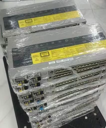 ASR-920-24SZ-M ASR920 Router, 24GE SFP/4x10GE SFP+ with Dual DC PSU
