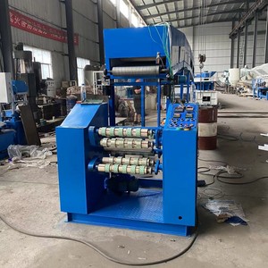 Machine de revêtement de ruban adhésif en PVC avec joint en caoutchouc, étanche, isolante thermiquement, résistante aux acides et aux alcalis, anticorrosion, anti-âge - Product Image 1