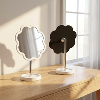 Miroir de maquillage de bureau personnalisé en forme de fleur, rose mignon, pivotant à 360°, finition argentée, OEM ODM, directement de l'usine