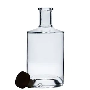 Produttore di fiducia bottiglia di spirito da 750 ml con sughero gin bottiglia di vetro di liquore con sughero bottiglia di vetro da 750 ml per liquore con tappo