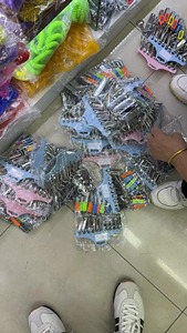 Cortaúñas grande soporte de gancho para llaves limpiador de oídos una tarjeta 10 juegos Foshan fábrica suministro directo de fábrica precio bajo costo barato - Product Image 3